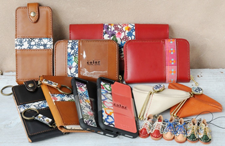 紅型系のスマホ革商品